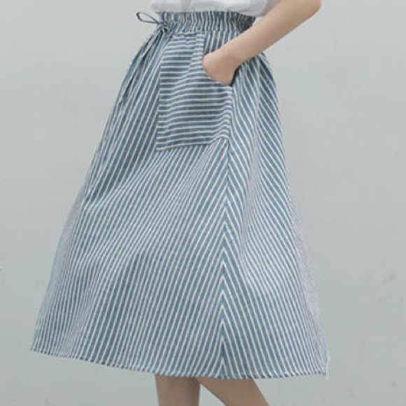 Skirt stripe blue white midi modest size 4 women - Picture 5 of 5